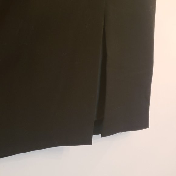 Classic black pencil skirt - Picture 2 of 3